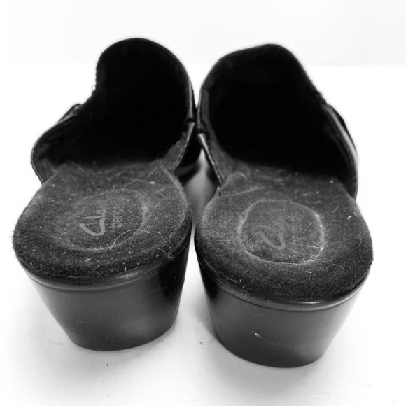 CLARKS BENDABLES Black Mules Clogs Comfort Shoes 7 - Picture 2 of 16